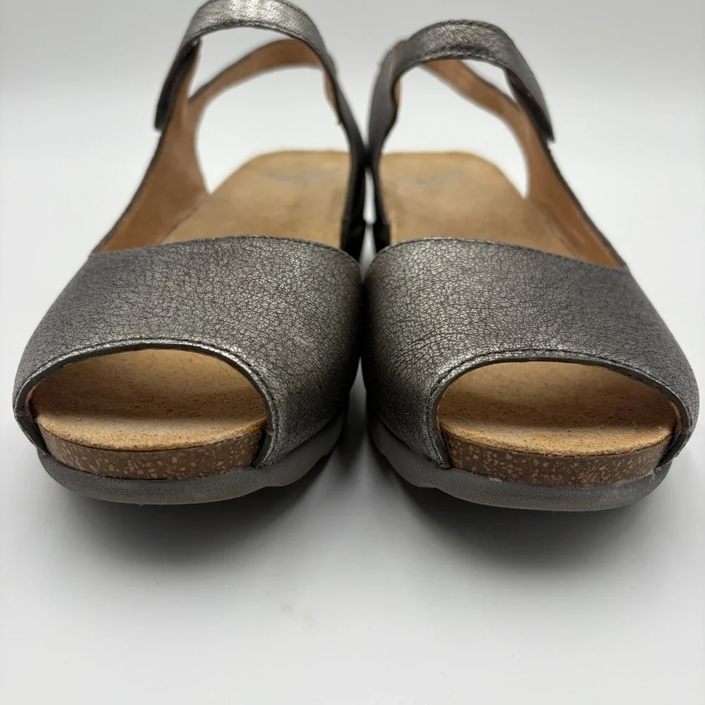 Dansko **teeny mark